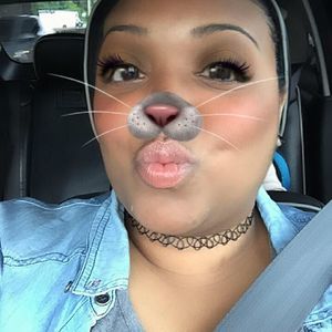 Meet your Posher, Ebony